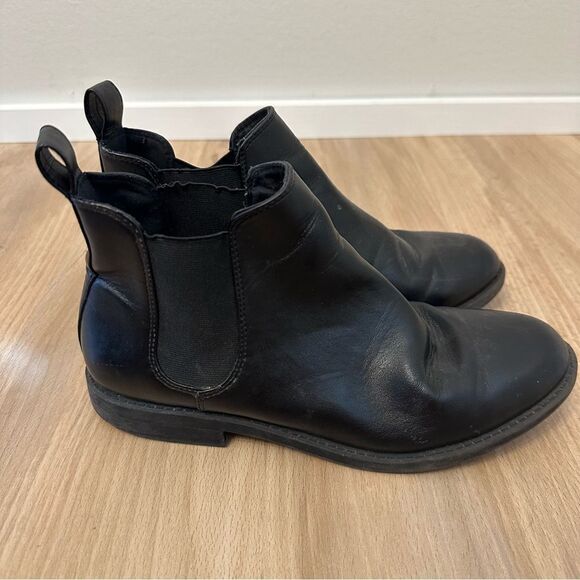 Divided by H&M Black Ankle Boots - Picture 2 of 9